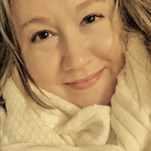 Meet your Posher, Shannon - Picture 1 of 1